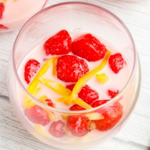 water chestnut dessert topped with thin jackfruit slices in a bowl
