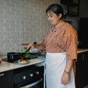 Rose Saetang cooking